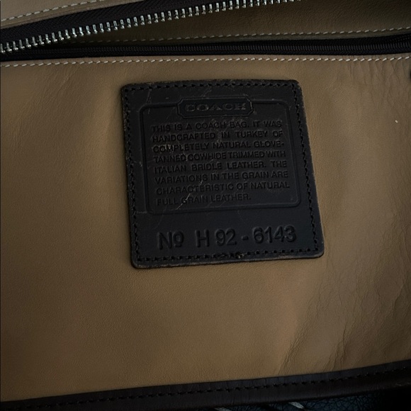 Vintage Coach Monterey Zip 6143 Tan Leather Shoulder Bag 1999 Trapeze - Picture 10 of 10